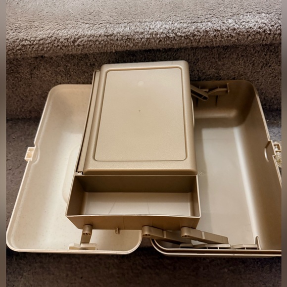 Ulta Beauty Beauty Box Caboodles Cream and Gold Organizer… - Picture 5 of 9